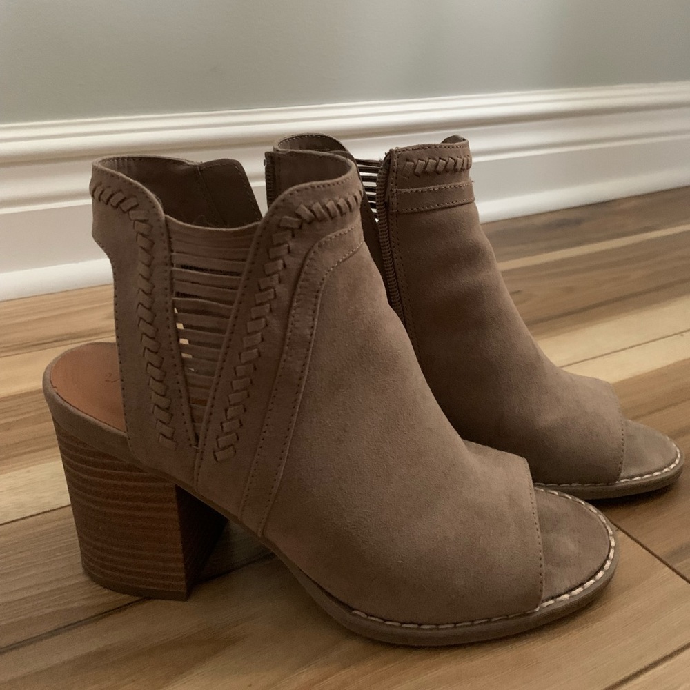 Worn once heel